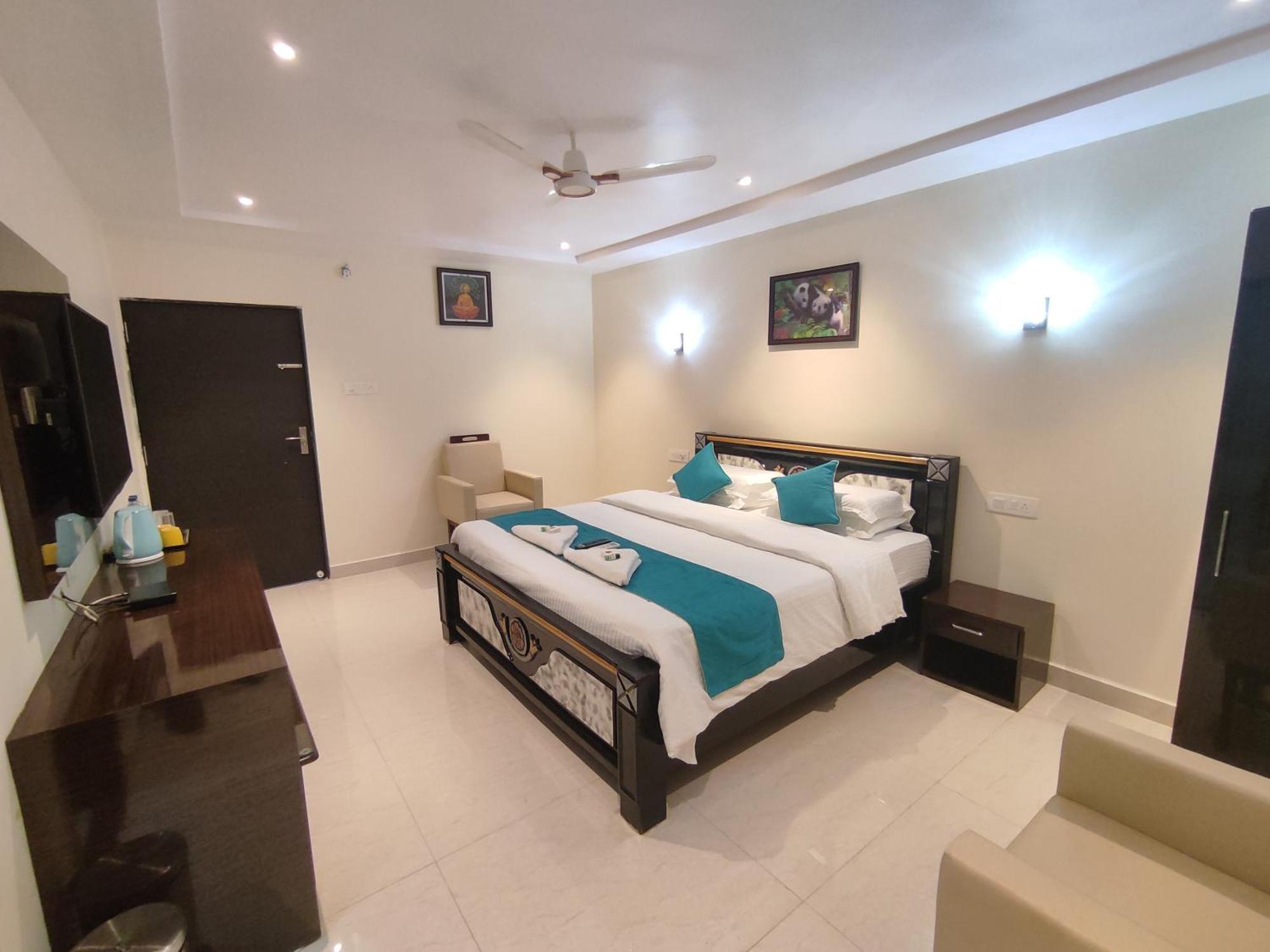 Jazzy Beach Guest House Visakhapatnam Room photo